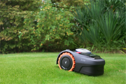 Robotic Lawn Mower for Lawns Up to 800m², Wire-Free Installation, AI Vision Navigation
